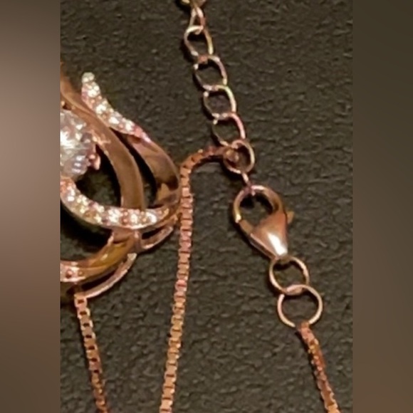 14K Rose Gold Plated Sterling Zirconia Heart Necklace NWOT 😍 PERFECT GIFT - Picture 6 of 16